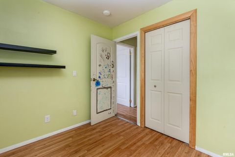 Tiny photo for 309 S Plover Drive, Carbondale, IL 62901 (MLS # EB459673)