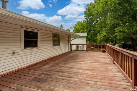 Tiny photo for 309 S Plover Drive, Carbondale, IL 62901 (MLS # EB459673)