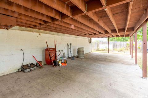 Tiny photo for 309 S Plover Drive, Carbondale, IL 62901 (MLS # EB459673)