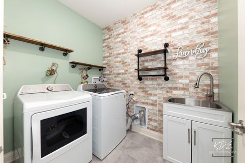 Tiny photo for 25500 W Rocky Creek Road, Plainfield, IL 60586 (MLS # 12484261)