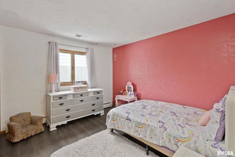 Tiny photo for 301 N WASHINGTON Street, Atkinson, IL 61235 (MLS # QC4270015)