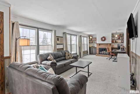 Tiny photo for 301 N WASHINGTON Street, Atkinson, IL 61235 (MLS # QC4270015)