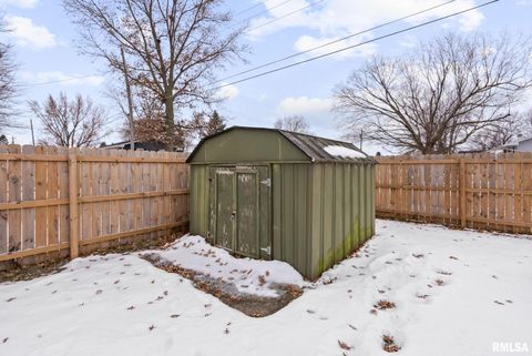 Tiny photo for 301 N WASHINGTON Street, Atkinson, IL 61235 (MLS # QC4270015)