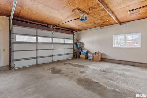 Tiny photo for 301 N WASHINGTON Street, Atkinson, IL 61235 (MLS # QC4270015)