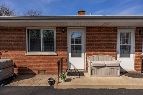 Tiny photo for 730 Beach Avenue #4, La Grange Park, IL 60526 (MLS # 12607642)