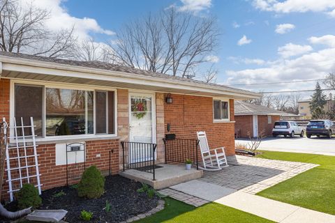 Tiny photo for 730 Beach Avenue #4, La Grange Park, IL 60526 (MLS # 12607642)
