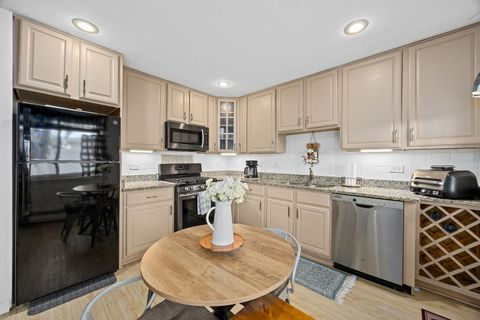 Tiny photo for 730 Beach Avenue #4, La Grange Park, IL 60526 (MLS # 12607642)