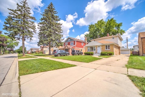 Tiny photo for 7408 W Argyle Street, Harwood Heights, IL 60706 (MLS # 12770054)
