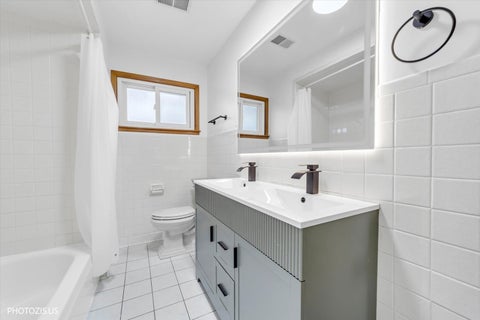 Tiny photo for 7408 W Argyle Street, Harwood Heights, IL 60706 (MLS # 12770054)