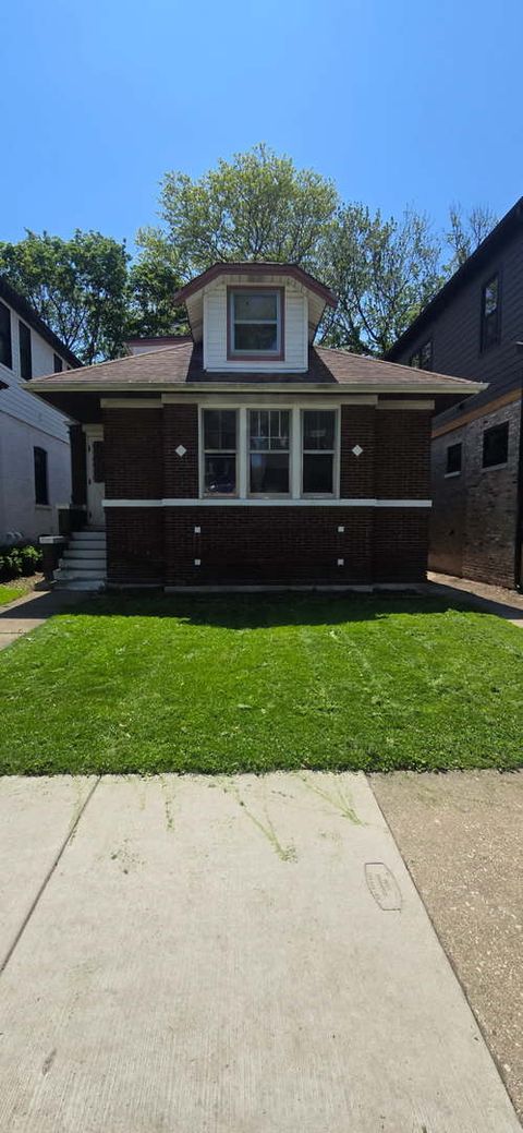 2539 W Winnemac Avenue Chicago IL 60625