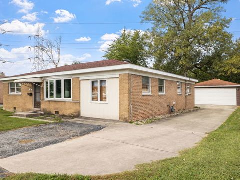 Tiny photo for 7912 S New Castle Avenue, Burbank, IL 60459 (MLS # 12493186)