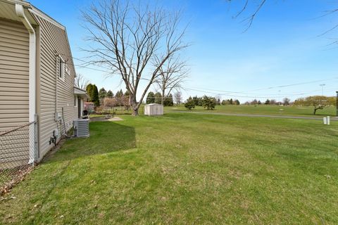 Tiny photo for 74 Joseph Lane, Glendale Heights, IL 60139 (MLS # 12600463)