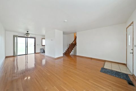 Tiny photo for 74 Joseph Lane, Glendale Heights, IL 60139 (MLS # 12600463)