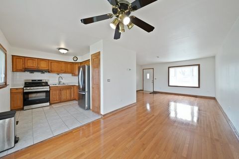 Tiny photo for 74 Joseph Lane, Glendale Heights, IL 60139 (MLS # 12600463)