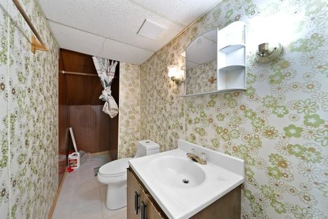 Tiny photo for 74 Joseph Lane, Glendale Heights, IL 60139 (MLS # 12600463)