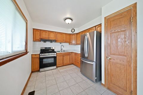 Tiny photo for 74 Joseph Lane, Glendale Heights, IL 60139 (MLS # 12600463)