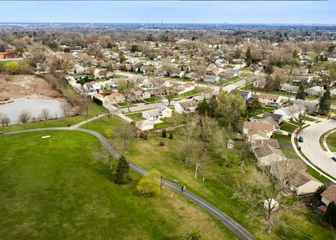 Tiny photo for 74 Joseph Lane, Glendale Heights, IL 60139 (MLS # 12600463)