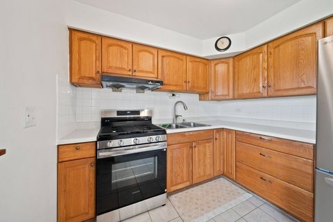 Tiny photo for 74 Joseph Lane, Glendale Heights, IL 60139 (MLS # 12600463)