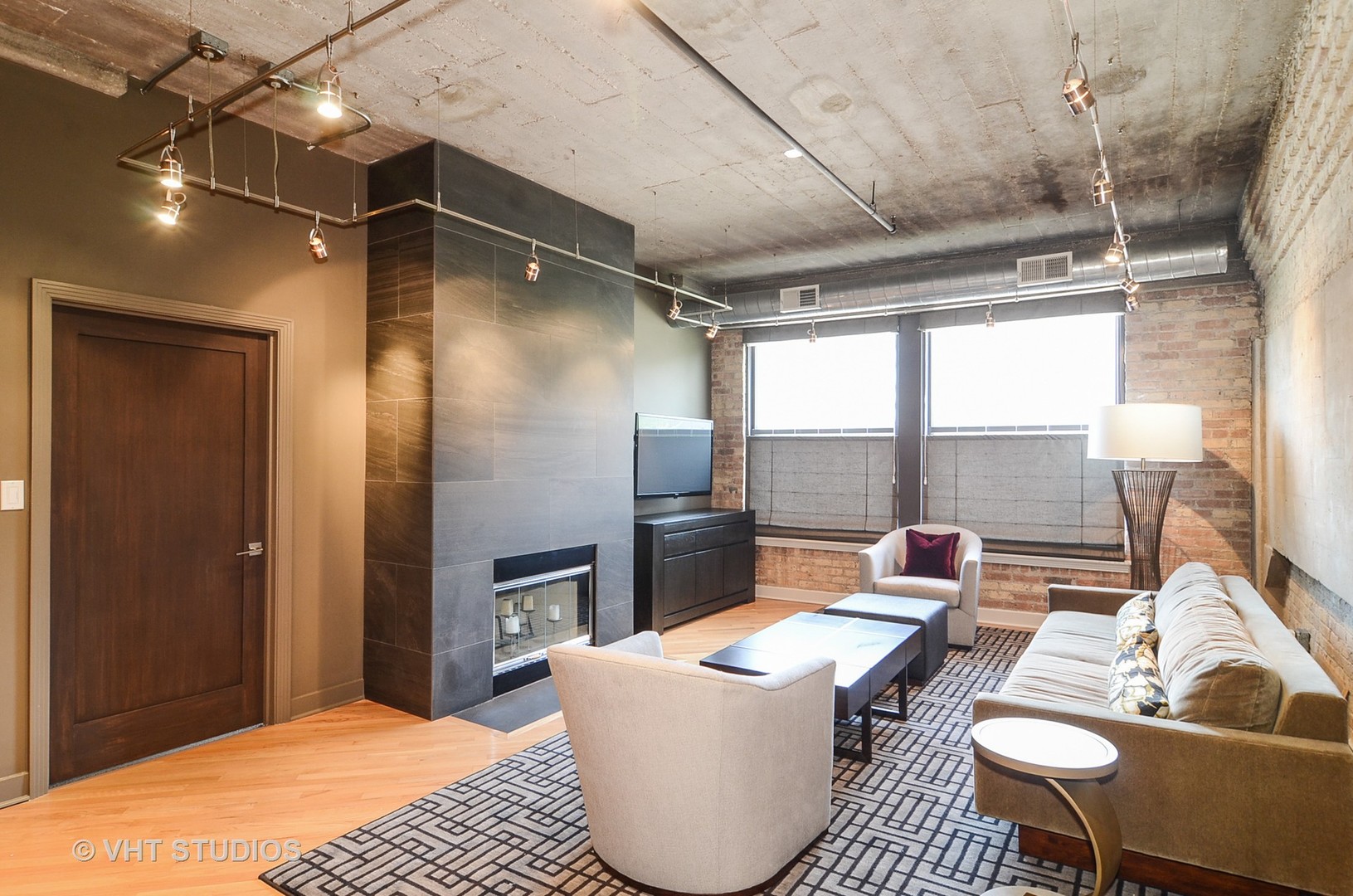 411 W ONTARIO Street 310