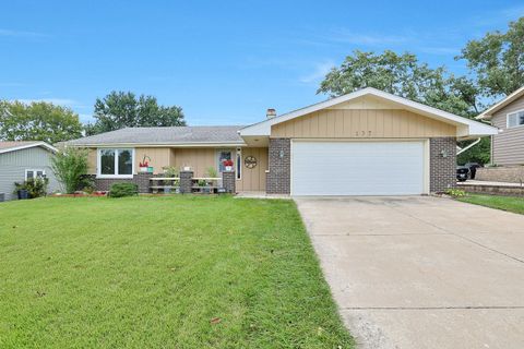 Photo of 2S137 Beaumont Lane, Lombard, IL 60148 (MLS # 12455328)