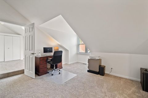 Tiny photo for 55 Whittington Course, St. Charles, IL 60174 (MLS # 12498422)