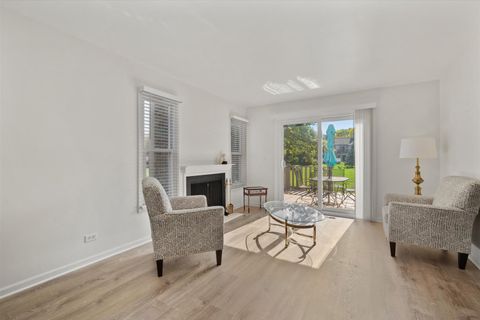 Tiny photo for 55 Whittington Course, St. Charles, IL 60174 (MLS # 12498422)