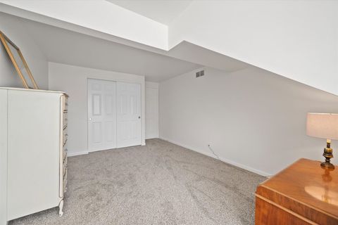 Tiny photo for 55 Whittington Course, St. Charles, IL 60174 (MLS # 12498422)