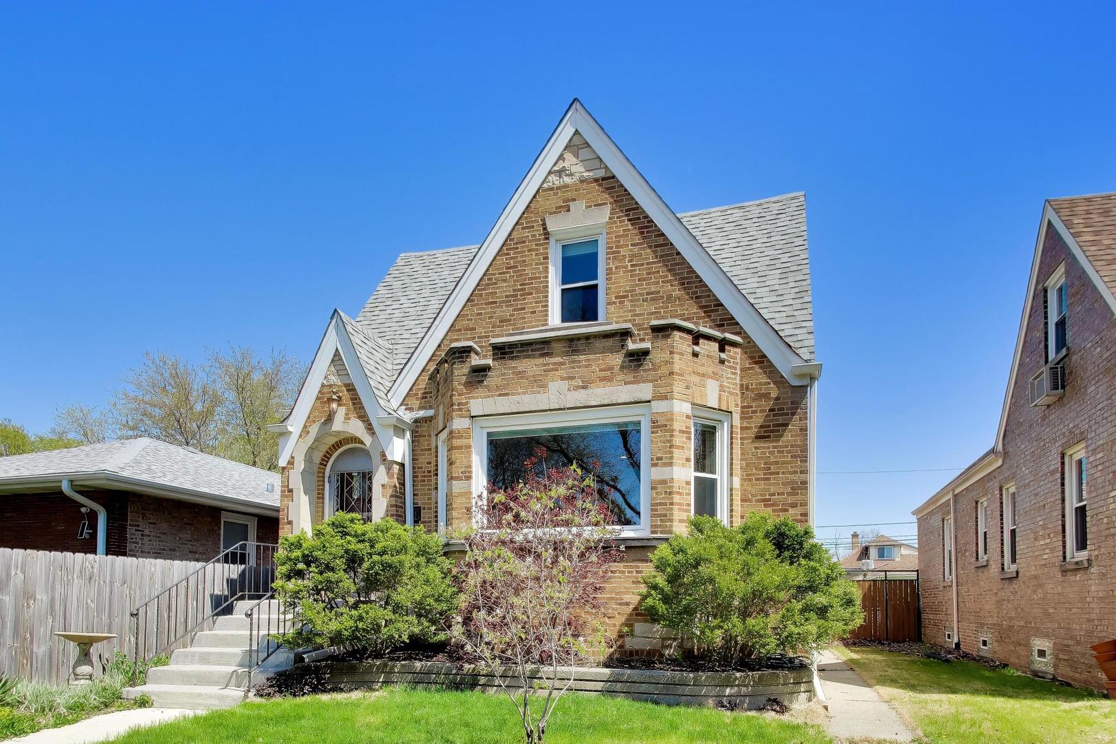 4885 N Austin Avenue