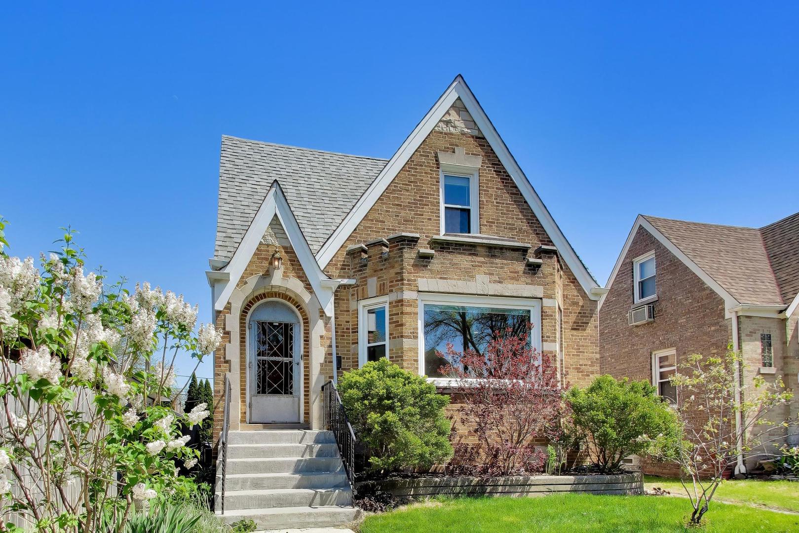 4885 N Austin Avenue