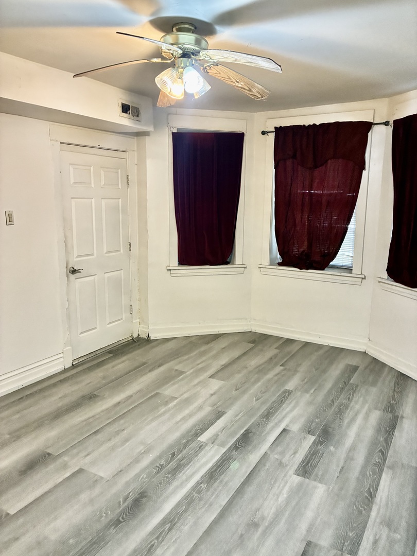 1706 N Springfield Avenue G