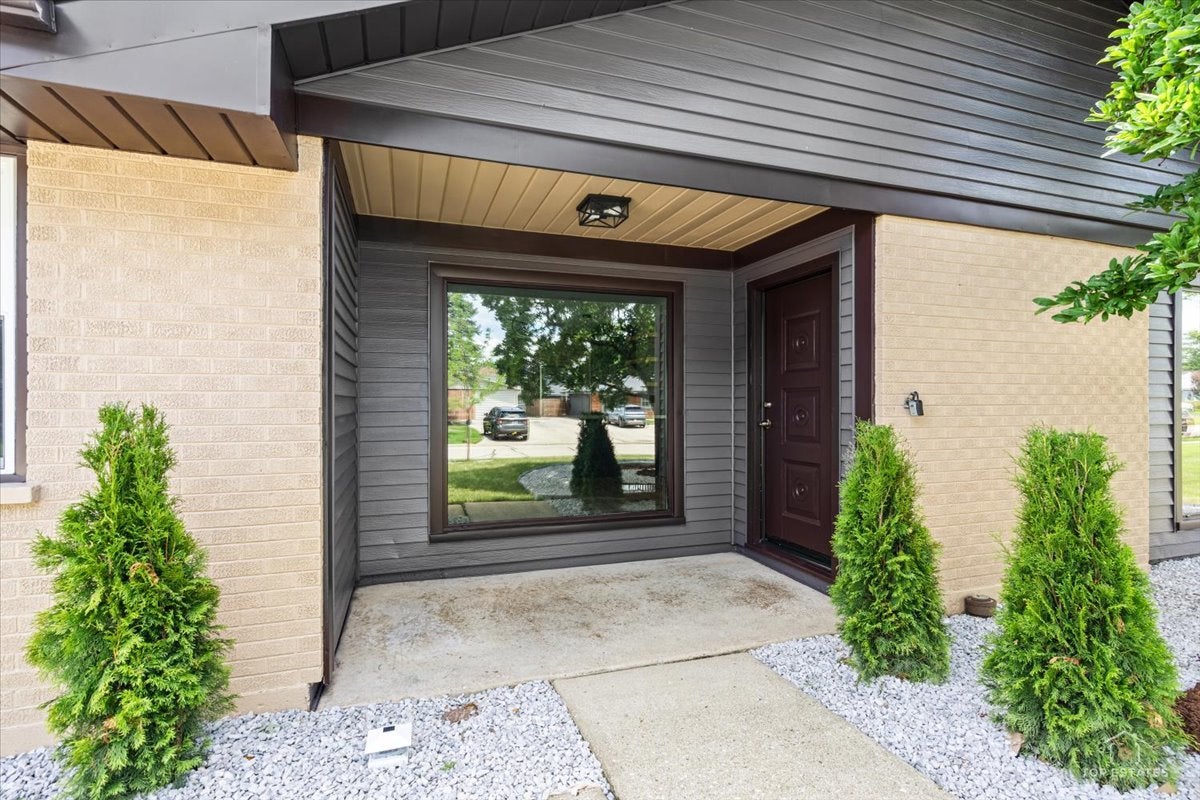 1409 Sequoia Lane