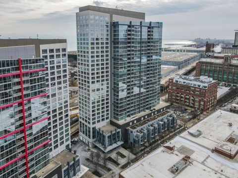 1901 S CALUMET Avenue 2612 Chicago IL 60616
