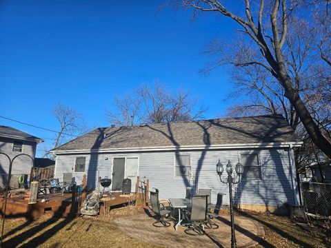 Tiny photo for 1523 Washington Street, Lake In The Hills, IL 60156 (MLS # 12576275)