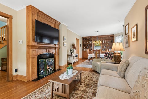 Tiny photo for 5909 N East Circle Avenue, Chicago, IL 60631 (MLS # 12757550)