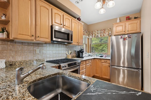 Tiny photo for 5909 N East Circle Avenue, Chicago, IL 60631 (MLS # 12757550)