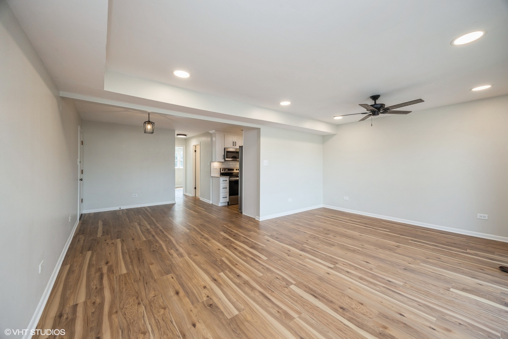 11915 S Lawndale Avenue 2C4