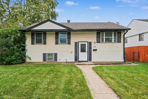 Photo of 270 Chappel Avenue, Calumet City, IL 60409 (MLS # 12789683)