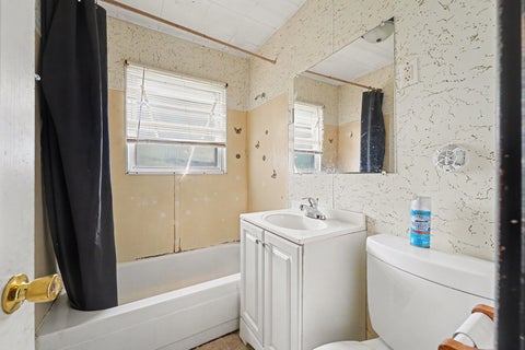 Tiny photo for 270 Chappel Avenue, Calumet City, IL 60409 (MLS # 12789683)