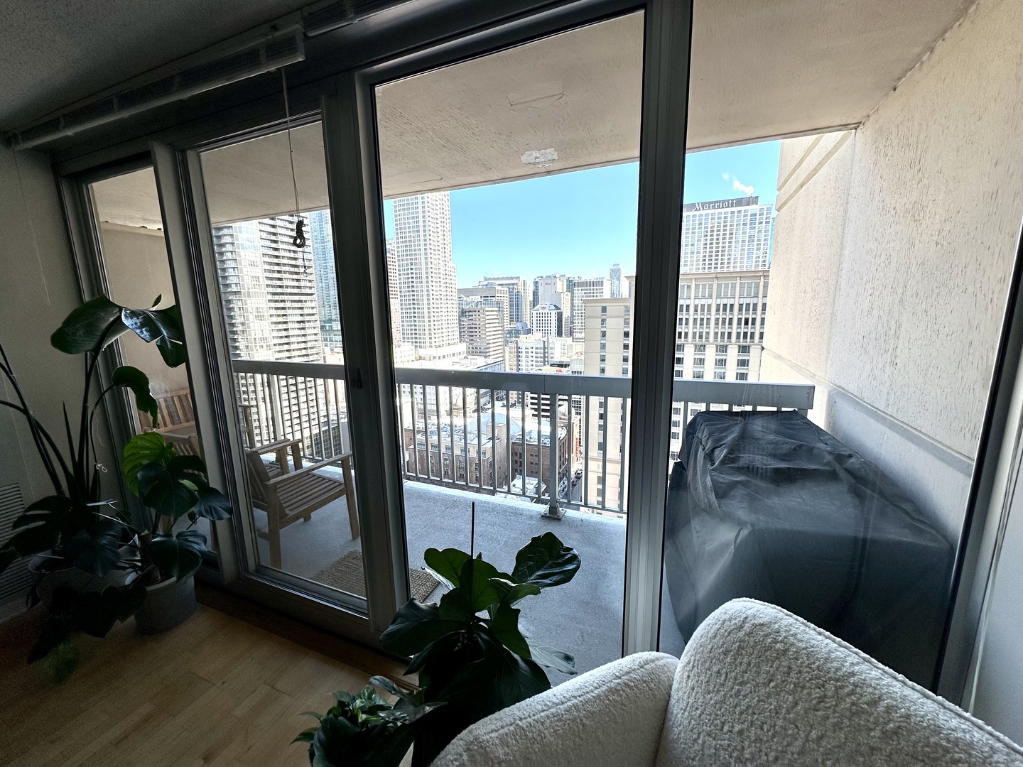 545 N Dearborn Street 2506