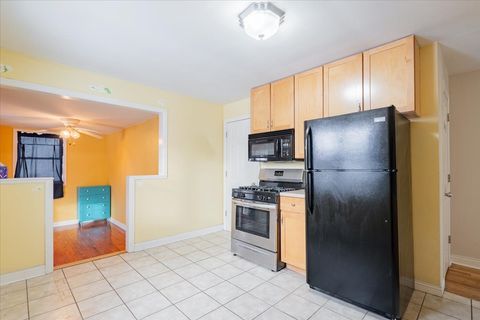 Tiny photo for 2625 N Victoria Avenue, Peoria, IL 61604 (MLS # 12533215)