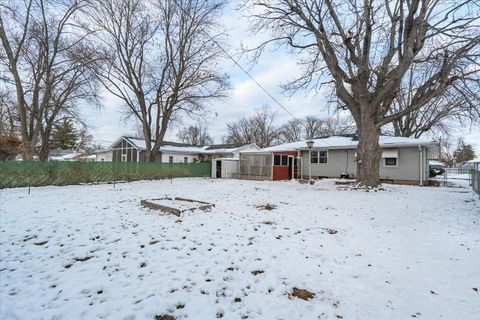 Tiny photo for 2625 N Victoria Avenue, Peoria, IL 61604 (MLS # 12533215)
