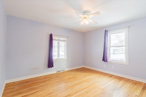 Tiny photo for 2625 N Victoria Avenue, Peoria, IL 61604 (MLS # 12533215)