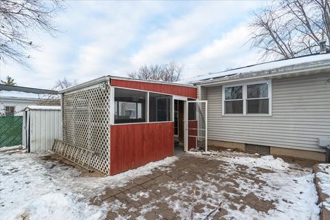Tiny photo for 2625 N Victoria Avenue, Peoria, IL 61604 (MLS # 12533215)