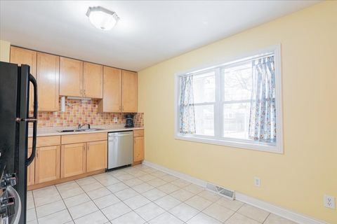 Tiny photo for 2625 N Victoria Avenue, Peoria, IL 61604 (MLS # 12533215)