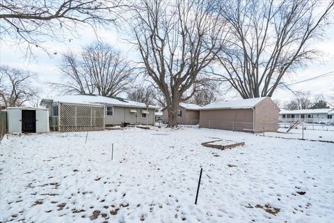 Tiny photo for 2625 N Victoria Avenue, Peoria, IL 61604 (MLS # 12533215)