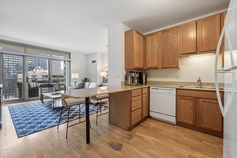 Tiny photo for 125 S Jefferson Street #1305, Chicago, IL 60661 (MLS # 12585445)