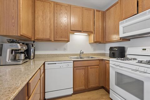 Tiny photo for 125 S Jefferson Street #1305, Chicago, IL 60661 (MLS # 12585445)