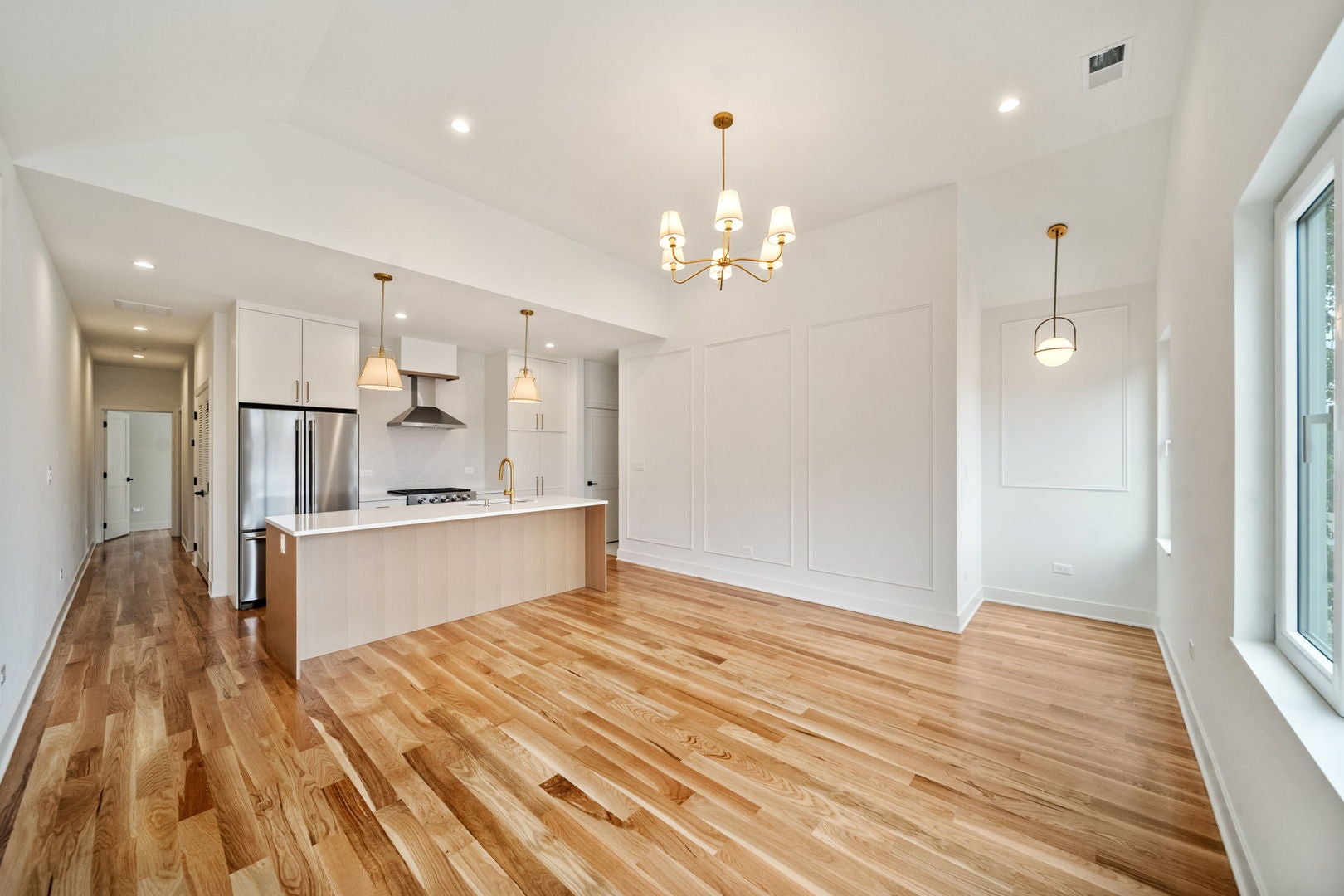 1355 W 16th Street 3