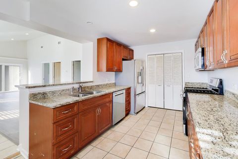 Tiny photo for 4350 Elm Avenue, Lyons, IL 60534 (MLS # 12635915)