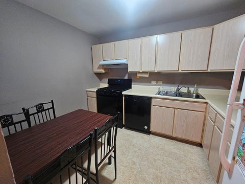 Tiny photo for 974 Thornton Lane #212, Buffalo Grove, IL 60089 (MLS # 12752179)
